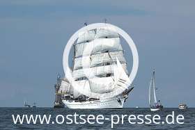 Segelschulschiff "Gorch Fock" auf der Ostsee
(mehr zu maritimen Highlights an der Ostsee auf www.ostsee.de/veranstaltungen)