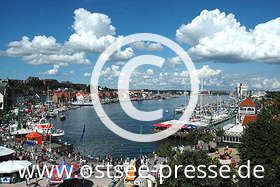 Hafenfest, Windjammertreffen und mehr 
(mehr zu maritimen Highlights an der Ostsee auf www.ostsee.de/veranstaltungen)
