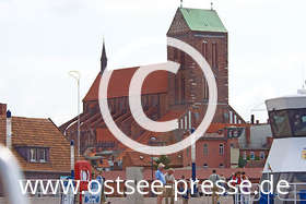 Beeindruckende Backsteinarchitektur in Wismar: St.-Nikolai-Kirche 
(mehr Kirchen an der Ostsee auf www.ostsee.de/sehenswuerdigkeiten/kirche-kloster-muenster.html)